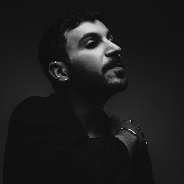 Album cover art for À présent