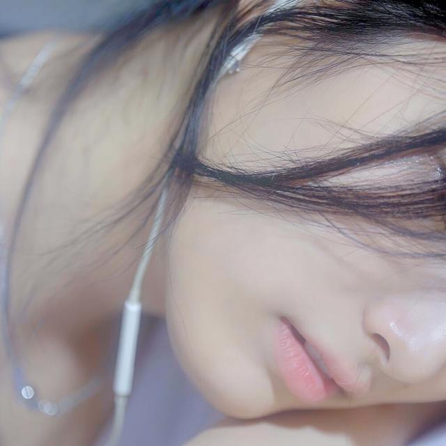 Album cover art for 가슴아 그만해