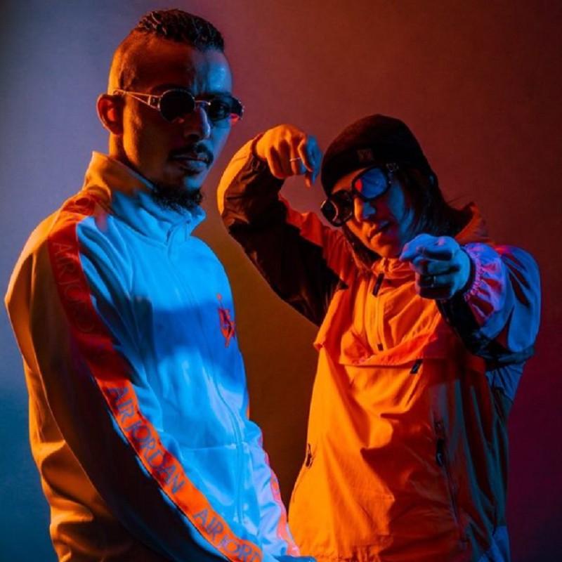 Dynamic cover art