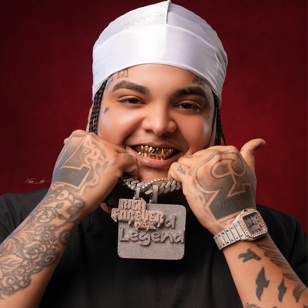 Dynamic cover art