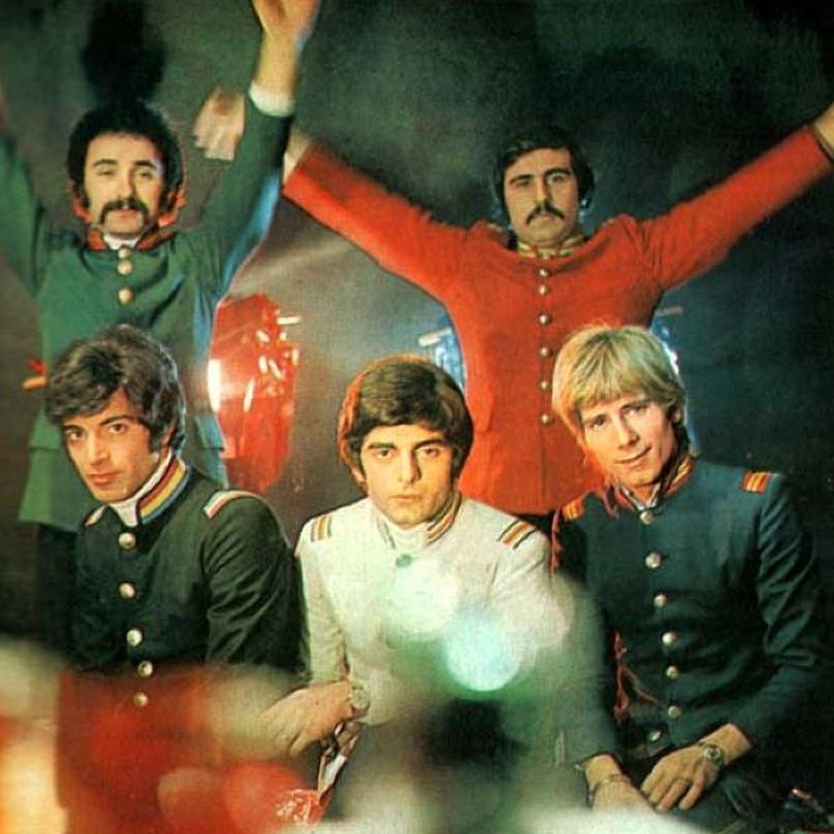 Dynamic cover art
